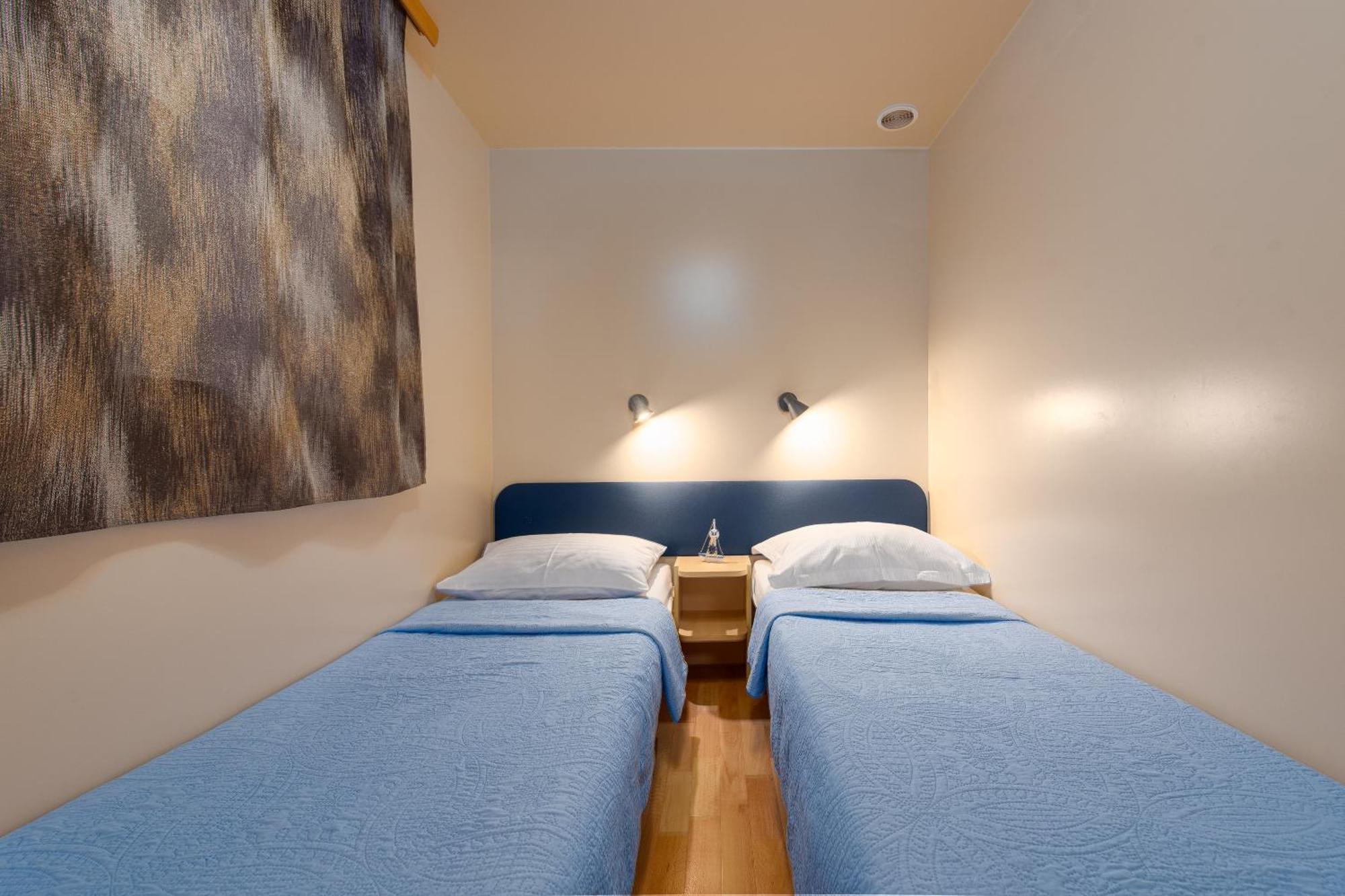Camp Mrkva Mobile Homes With Pool Sukošan Екстериор снимка