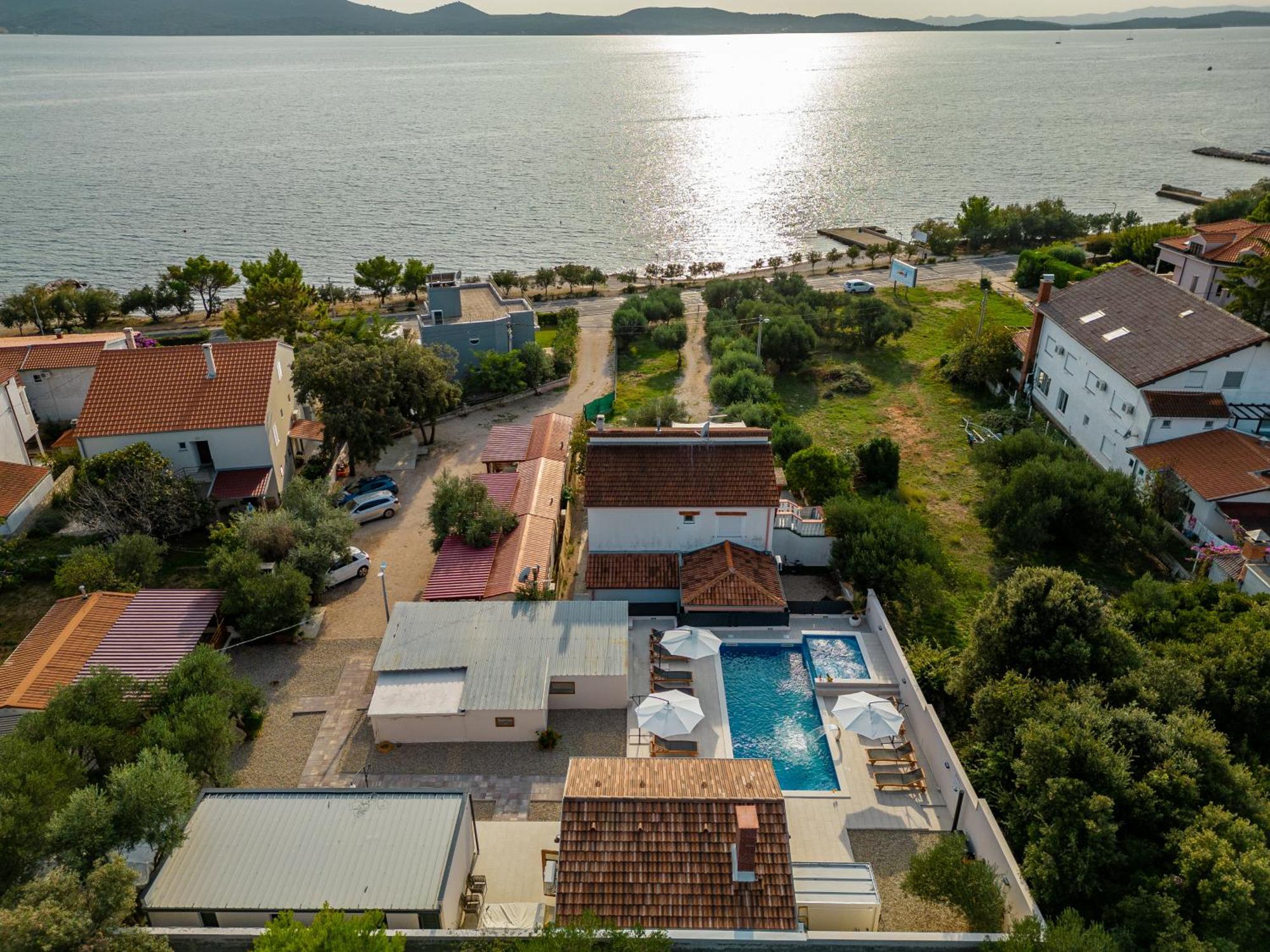 Camp Mrkva Mobile Homes With Pool Sukošan Екстериор снимка